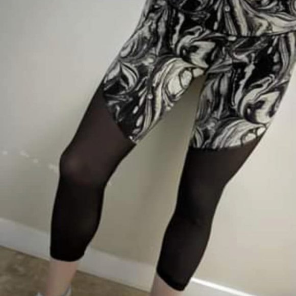 2/$30 Deal! Victoria secret sport crops - Picture 2 of 2